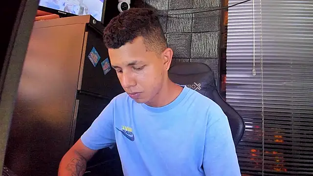boy bigcock24cm online show from May 24, 2026, 3:39 pm