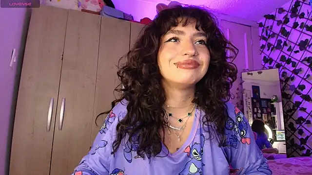 valenor  online show from June 25, 2026, 5:12 am