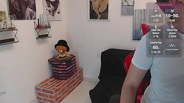 Oliverboy- online show from June 13, 2026, 11:35 pm