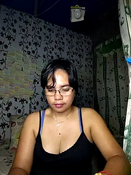 Snapshot of lovely_samxxx24 chatting on October 9, 2025, 5:49 am lovely samxxx24 online show from October 9, 2025, 5:49 am