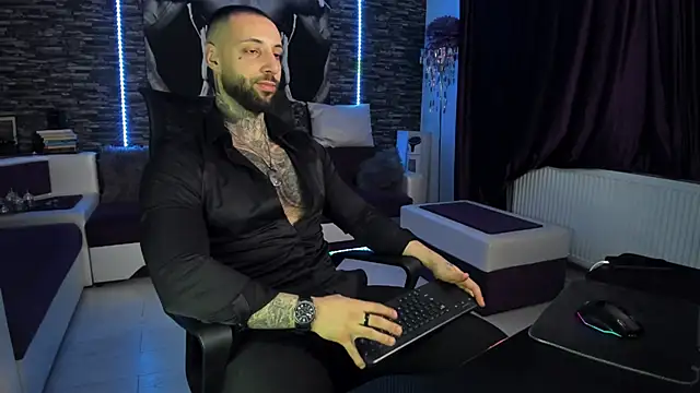 JonahHunt online show from February 25, 2025, 7:47 pm