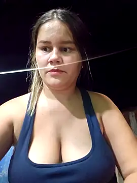 Snapshot of sweet_lucia chatting on February 13, 2026, 2:18 am sweet lucia online show from February 13, 2026, 2:18 am