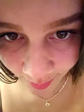 Snapshot of sweet_lucia chatting on March 8, 2026, 3:54 am sweet lucia online show from March 8, 2026, 3:54 am