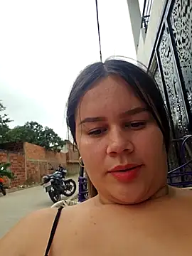 Snapshot of sweet_lucia chatting on March 10, 2026, 2:00 pm sweet lucia online show from March 10, 2026, 2:00 pm