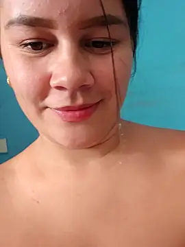 Snapshot of sweet_lucia chatting on March 21, 2026, 7:39 pm sweet lucia online show from March 21, 2026, 7:39 pm