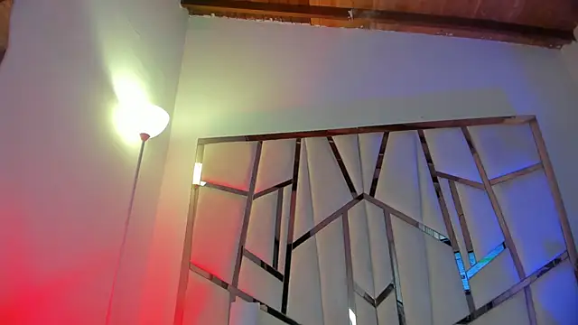 Snapshot of hot_booty_ chatting on June 1, 2026, 9:27 pm hot booty online show from June 1, 2026, 9:27 pm