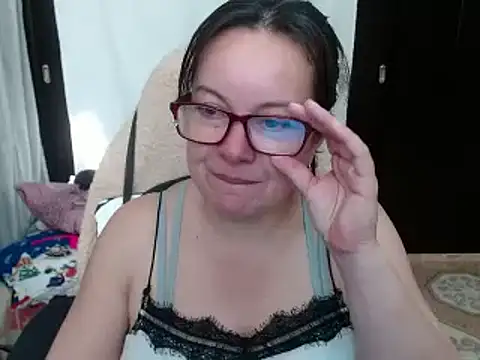 Sonialorens  online show from December 11, 2024, 9:12 pm