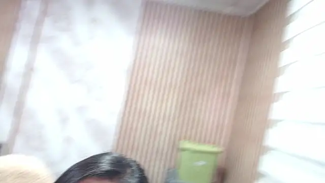 Snapshot of Sonialorens_ chatting on April 9, 2026, 4:56 pm Sonialorens online show from April 9, 2026, 4:56 pm