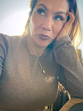 Snapshot of angelitasexy81 chatting on February 23, 2026, 3:53 pm angelitasexy81 online show from February 23, 2026, 3:53 pm