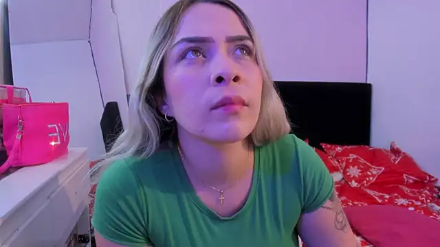 Snapshot of Byanca_Winklar chatting on December 12, 2024, 10:52 pm Byanca Winklar online show from December 12, 2024, 10:52 pm