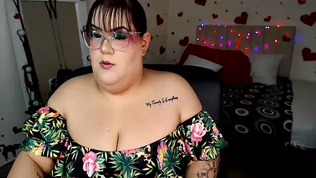 GiannaMorrys online show from June 4, 2026, 2:50 am