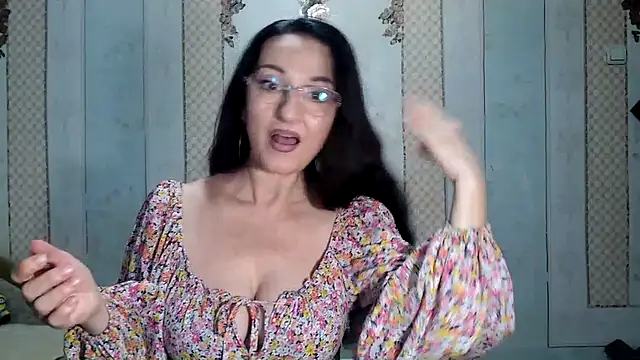 Antralyn online show from January 6, 2026, 10:30 am