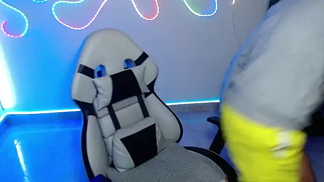 sebastian horny online show from September 25, 2025, 10:46 pm