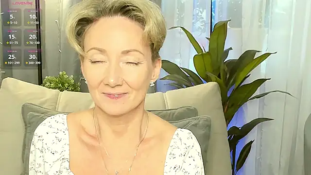 AkexandraFix online show from September 29, 2025, 12:54 pm