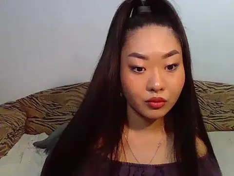 Snapshot of Aleksa_Blackdream chatting on December 29, 2024, 11:29 am Aleksa Blackdream online show from December 29, 2024, 11:29 am