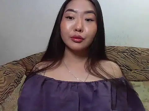 Snapshot of Aleksa_Blackdream chatting on March 12, 2025, 10:39 pm Aleksa Blackdream online show from March 12, 2025, 10:39 pm