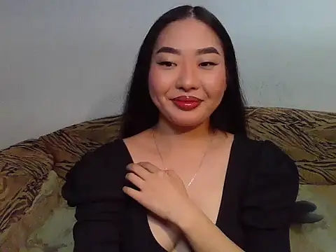 Snapshot of Aleksa_Blackdream chatting on October 3, 2025, 6:21 am Aleksa Blackdream online show from October 3, 2025, 6:21 am
