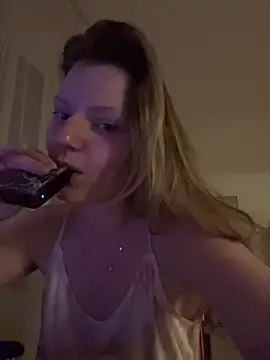 MaryHiggins online show from June 11, 2026, 9:46 pm