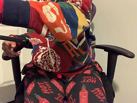 RylHoneyy online show from December 12, 2024, 6:36 am