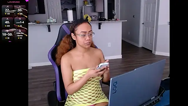 RylHoneyy online show from July 2, 2026, 7:31 pm