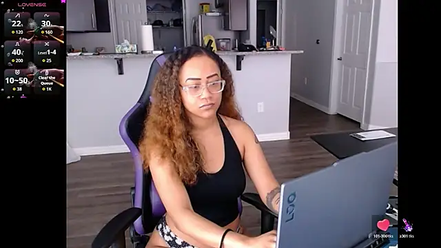 RylHoneyy online show from July 12, 2026, 8:00 pm