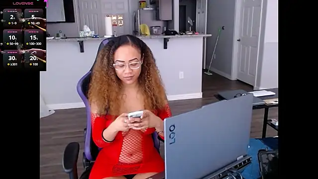 RylHoneyy online show from August 1, 2026, 6:07 pm