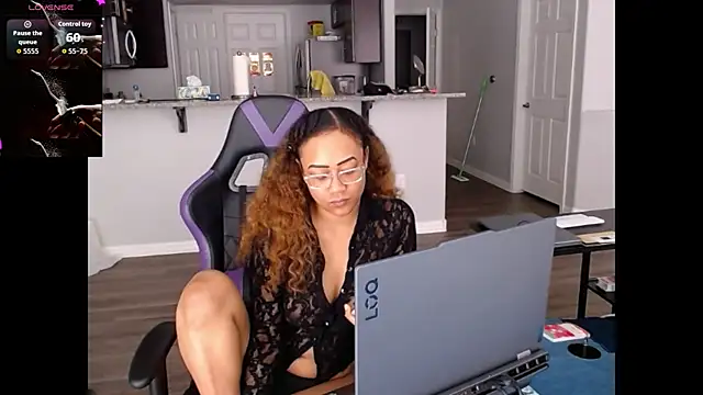 RylHoneyy online show from August 6, 2026, 4:20 pm