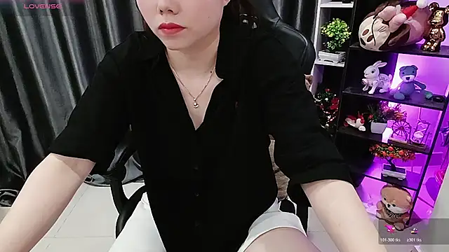 Snapshot of Yuki-yio chatting on July 7, 2026, 1:19 am Yuki-yio online show from July 7, 2026, 1:19 am
