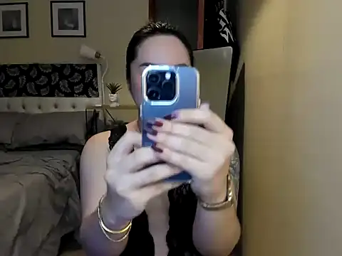 Sexysafarahh online show from June 4, 2026, 2:17 am
