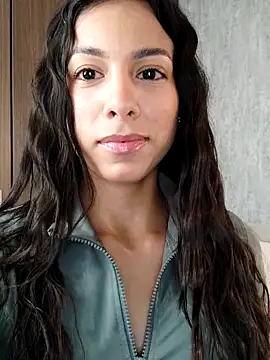 Angelinalombardi  online show from March 13, 2025, 10:54 pm