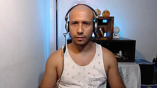 thommerxxx online show from June 14, 2026, 12:19 am