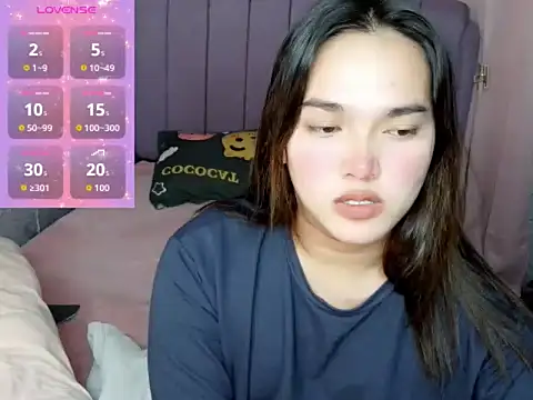 Snapshot of MoaningKylie chatting on February 10, 2026, 4:27 am MoaningKylie online show from February 10, 2026, 4:27 am