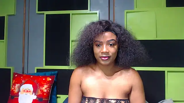 SexyAssDivaxxx online show from February 3, 2025, 5:40 am