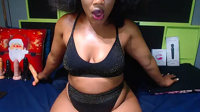 SexyAssDivaxxx online show from February 17, 2025, 9:03 am