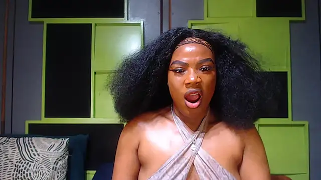 Snapshot of SexyAssDivaxxx chatting on October 27, 2025, 5:44 am SexyAssDivaxxx online show from October 27, 2025, 5:44 am