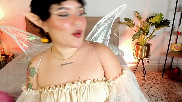 Amy art online show from May 8, 2026, 9:09 pm
