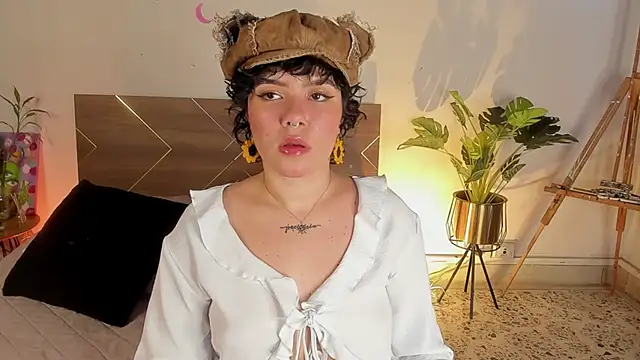 Amy art online show from June 12, 2026, 7:46 pm