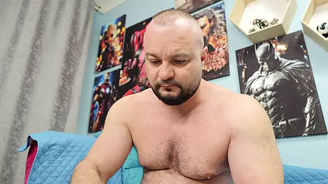 Snapshot of Muscle_Bear chatting on March 15, 2025, 5:52 am Muscle Bear online show from March 15, 2025, 5:52 am
