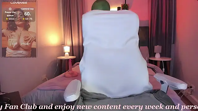 Galilea Fox online show from October 31, 2025, 2:56 am