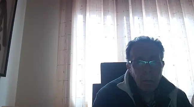 Snapshot of TonyComa chatting on December 19, 2024, 12:23 pm TonyComa online show from December 19, 2024, 12:23 pm