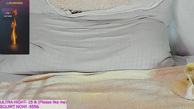 kitty69grey online show from May 11, 2026, 2:45 pm