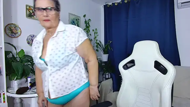 Selenna57 online show from February 7, 2026, 6:44 pm