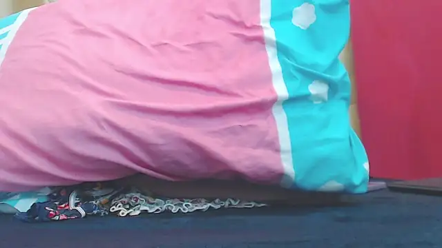 Amber Moore online show from March 15, 2025, 3:59 pm