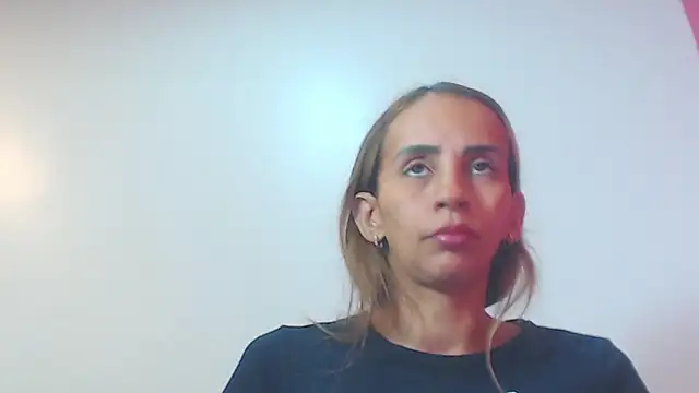 Amber Moore online show from June 18, 2026, 5:17 pm