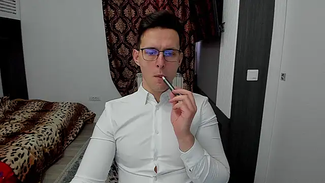sexxymuscles4u online show from February 20, 2025, 8:06 am