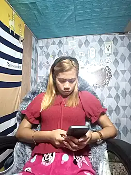 Cutie body11 online show from December 10, 2024, 1:22 am