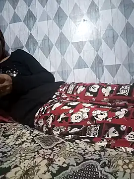 Cutie body11 online show from December 11, 2024, 1:37 am