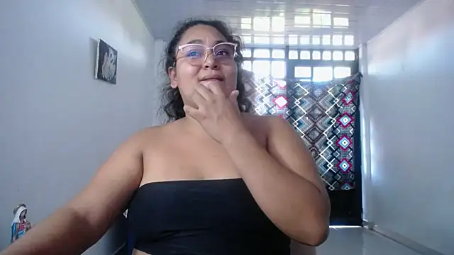 sirena 15 online show from September 12, 2025, 9:59 pm