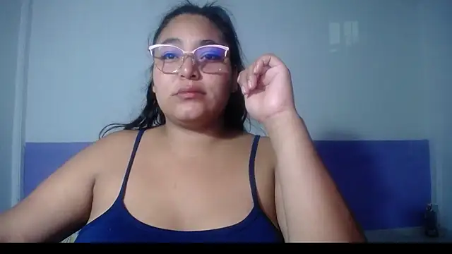 sirena 15 online show from May 4, 2026, 5:25 am