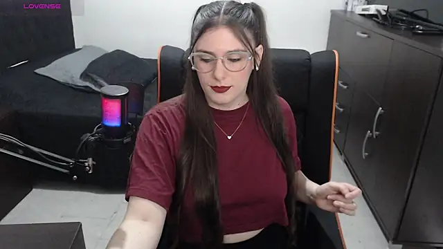 xxbbtaa online show from April 27, 2026, 7:34 pm